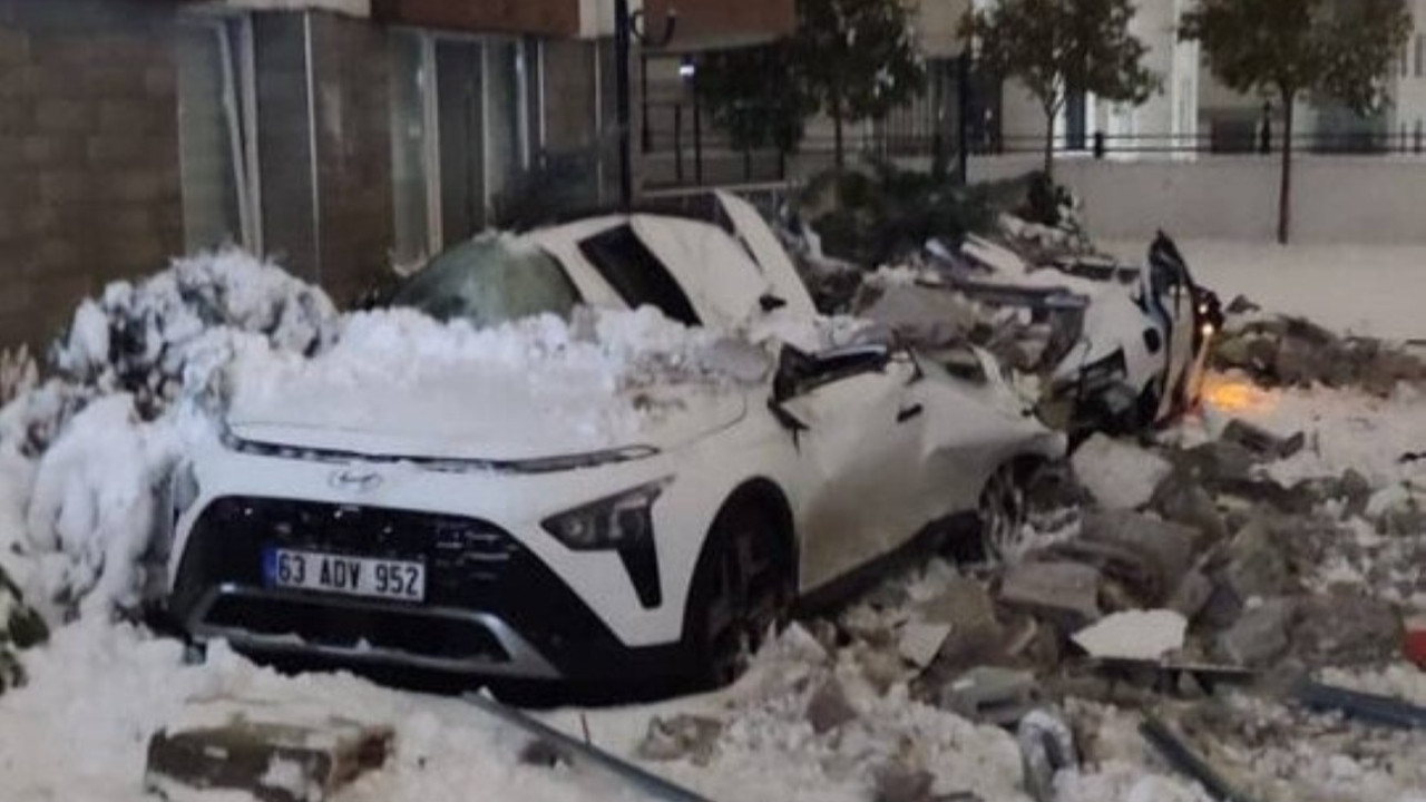 Kar araçları pert etti