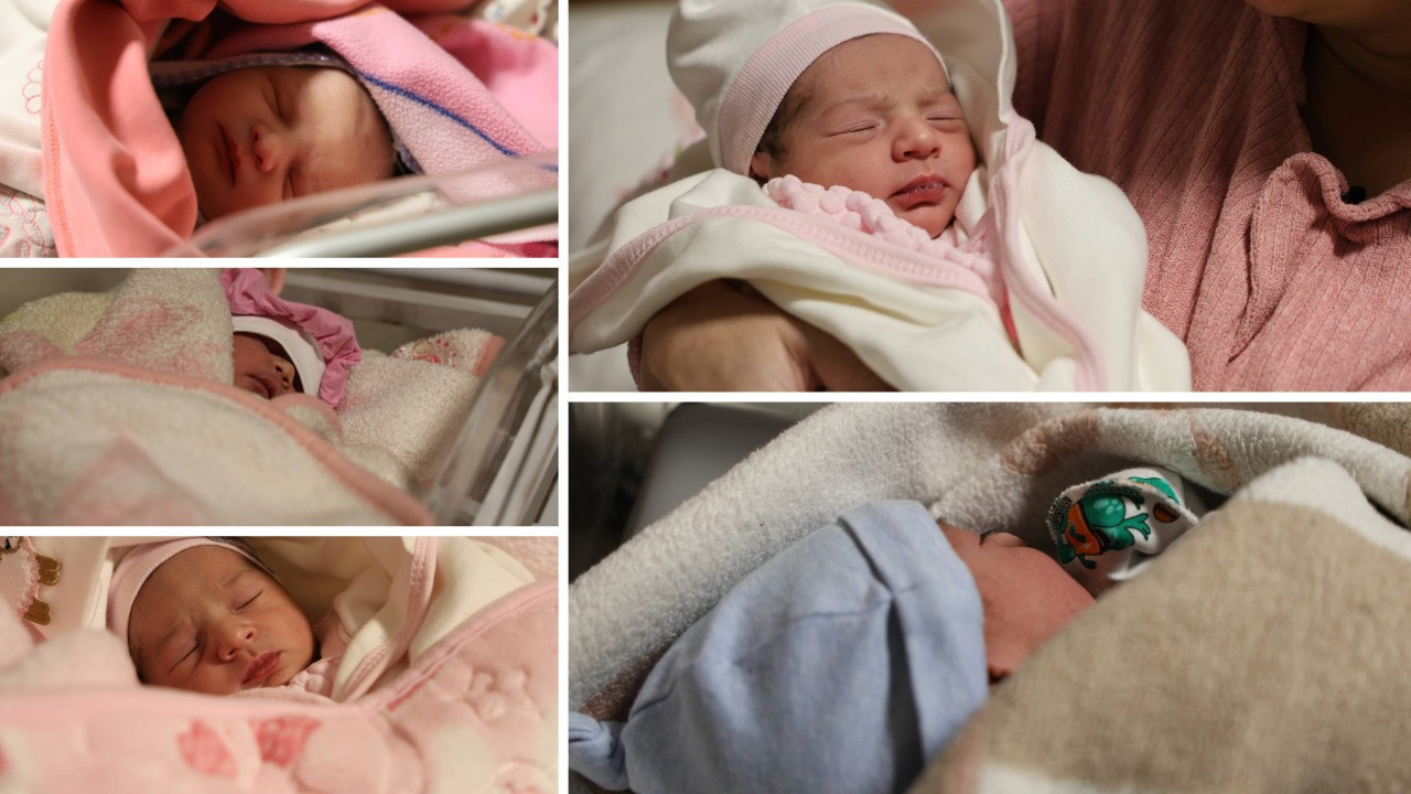 Yeni yılın ilk dakikalarında 4 bebek dünyaya geldi