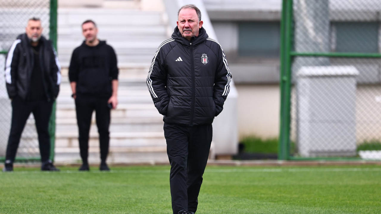 Beşiktaş’ın kamp kafilesi açıklandı: 3 isim kadroda yok