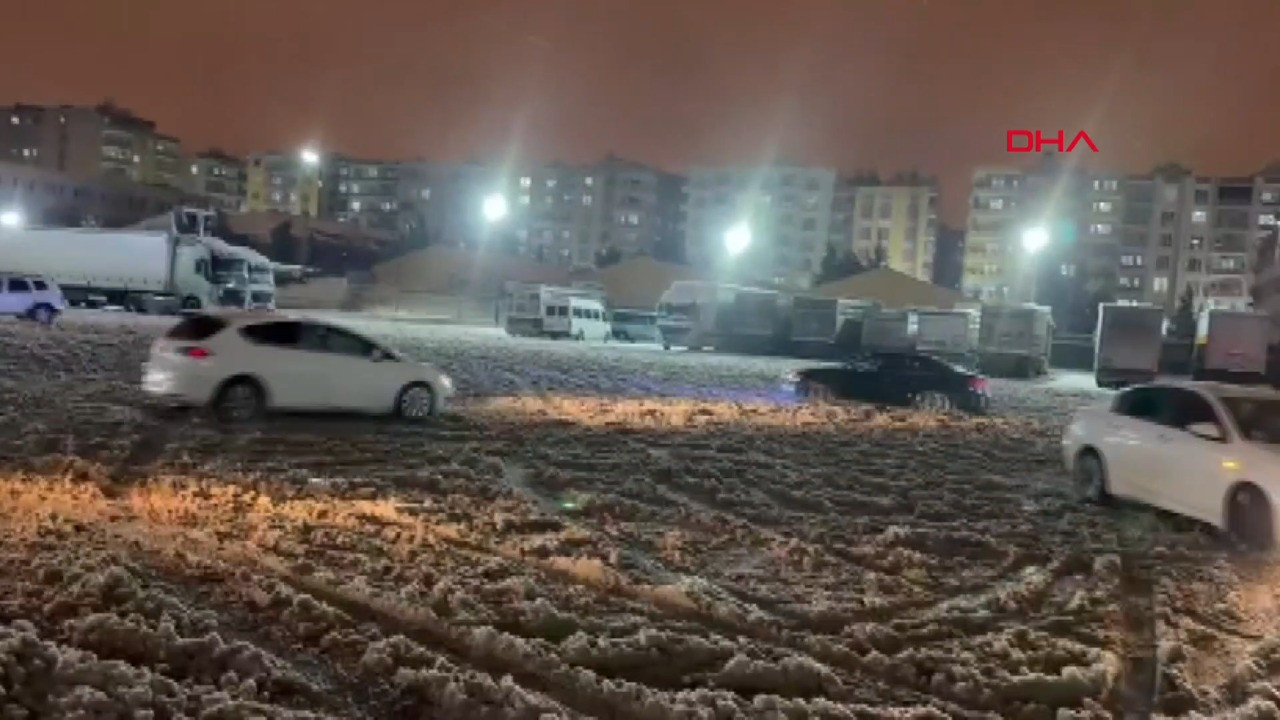 Drift atarken ehliyeti kaybettiler