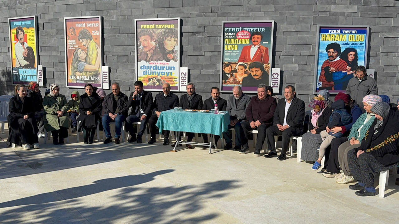 Ferdi Tayfur ölümünün birinci yılında Adana'da anıldı