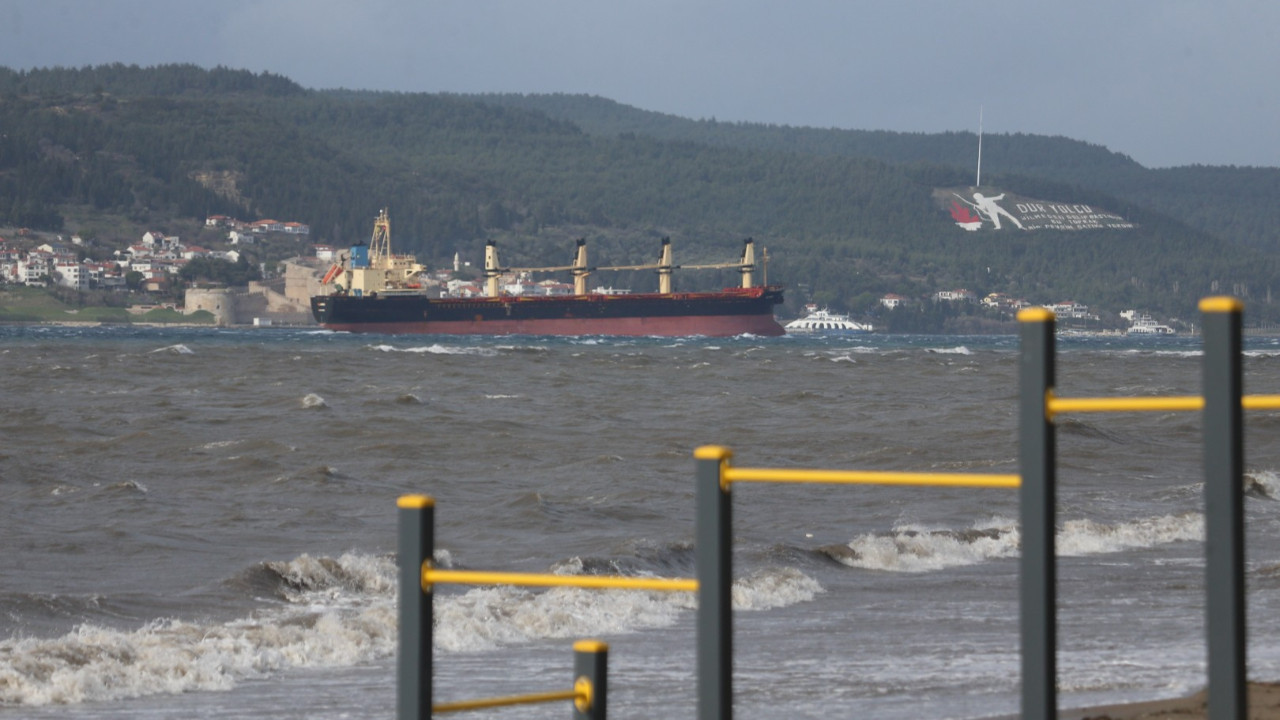 Çanakkale Boğazı kapatıldı