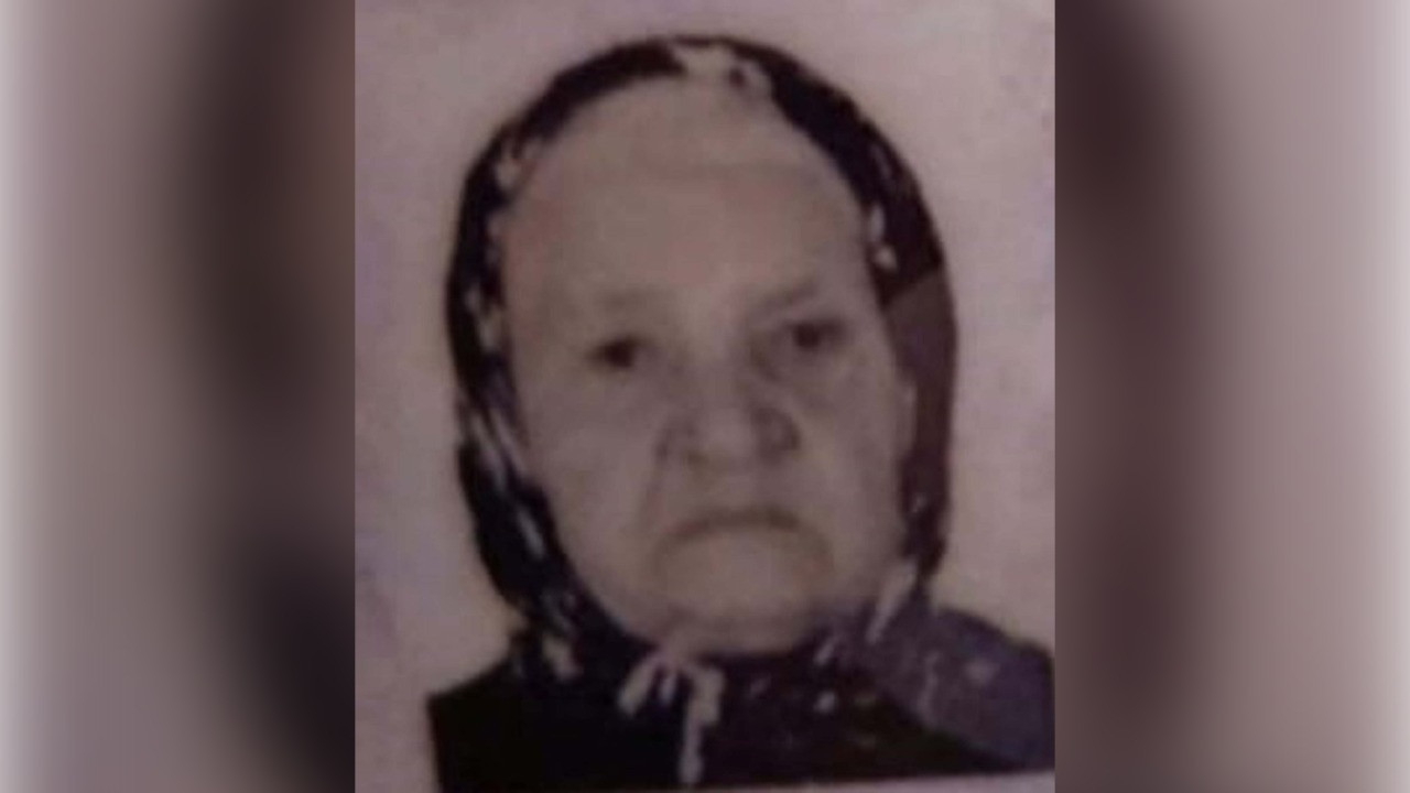 Evinde çıkan yangında dumandan zehirlenerek öldü