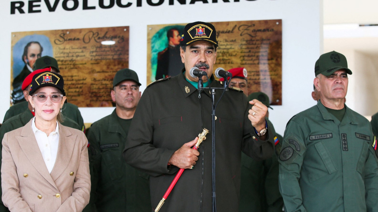 Maduro ulusal acil durum ilan etti... ' ABD'nin amacı petrolümüzü ele geçirmek'