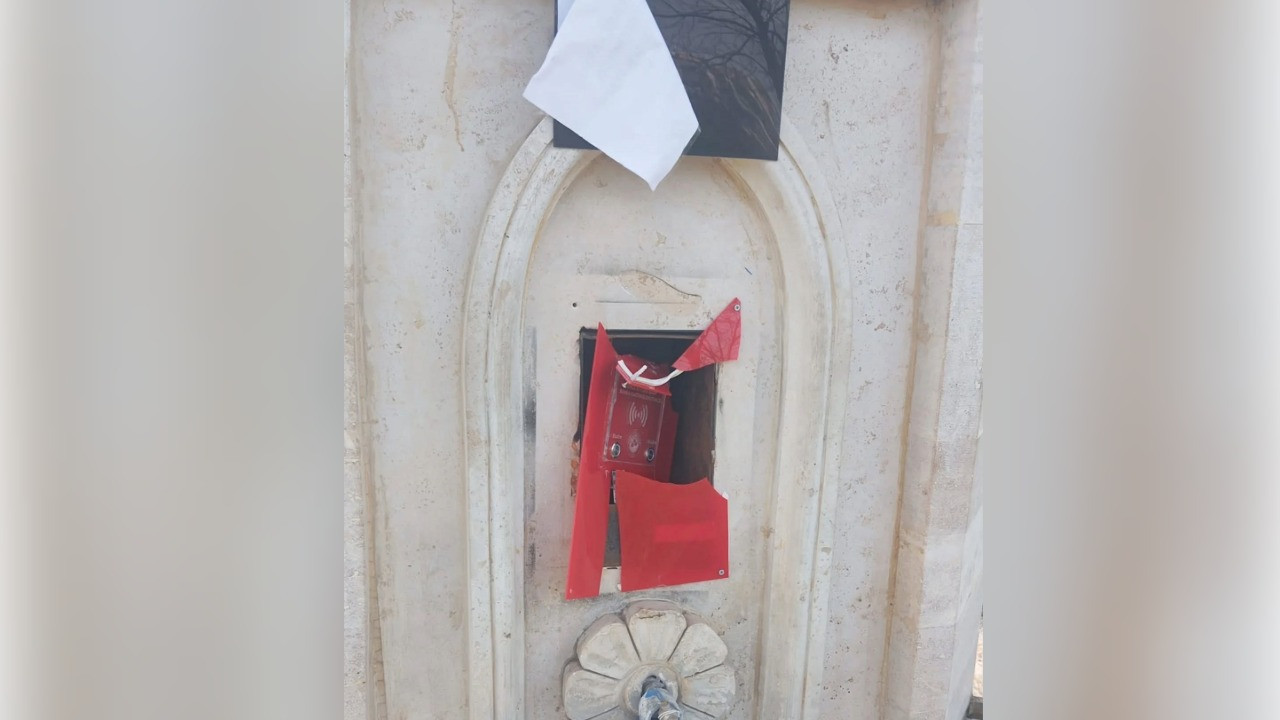 Öğrencilere burs sağlayan hayır çeşmesi tahrip edildi