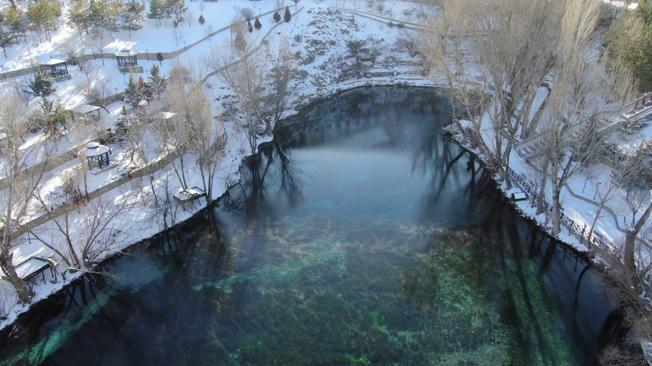 Her yer buz tuttu, bir tek orası donmadı