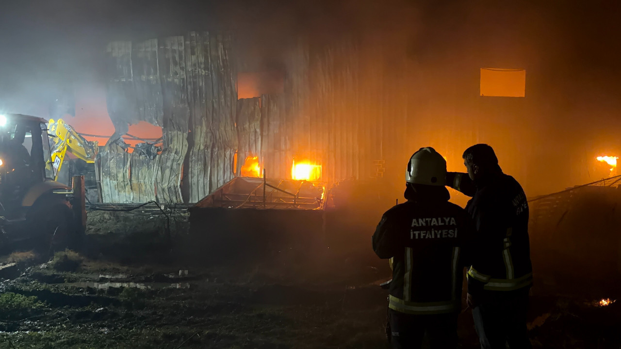 Alanya'da klima deposu yandı