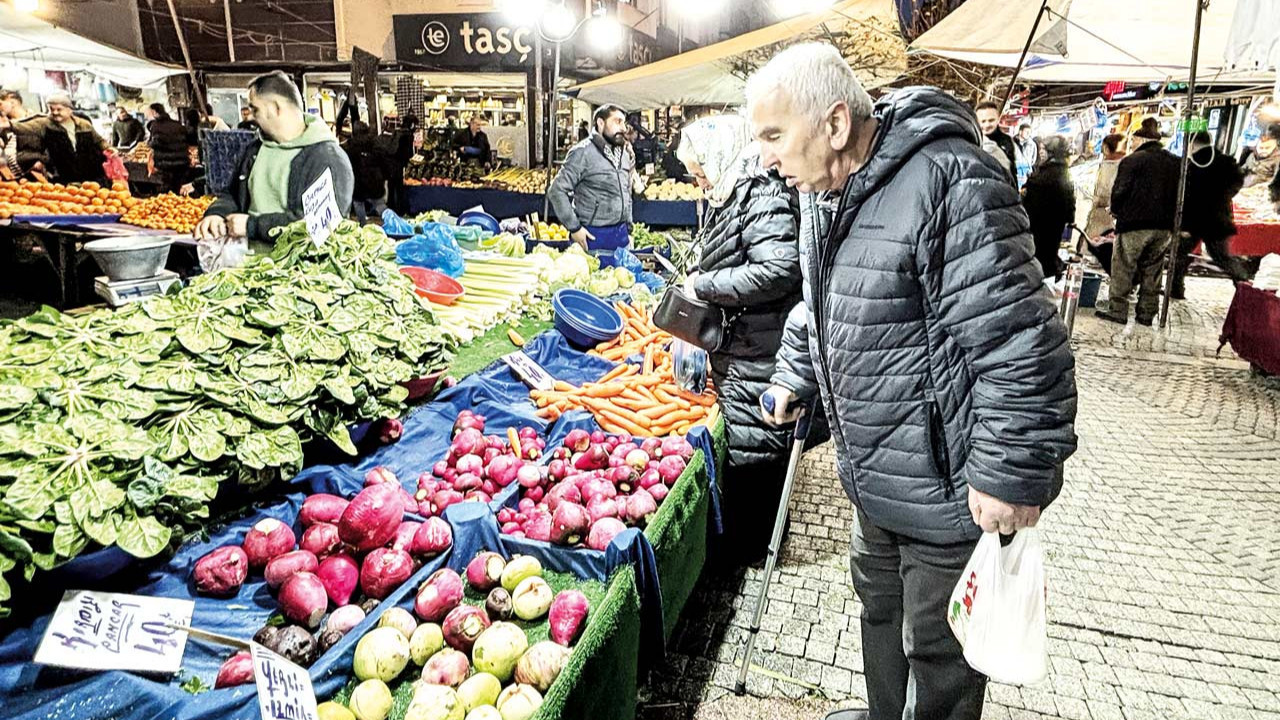 Bir avuç zenginin keyfi yerinde milyonlar yoksulluğa mahkum