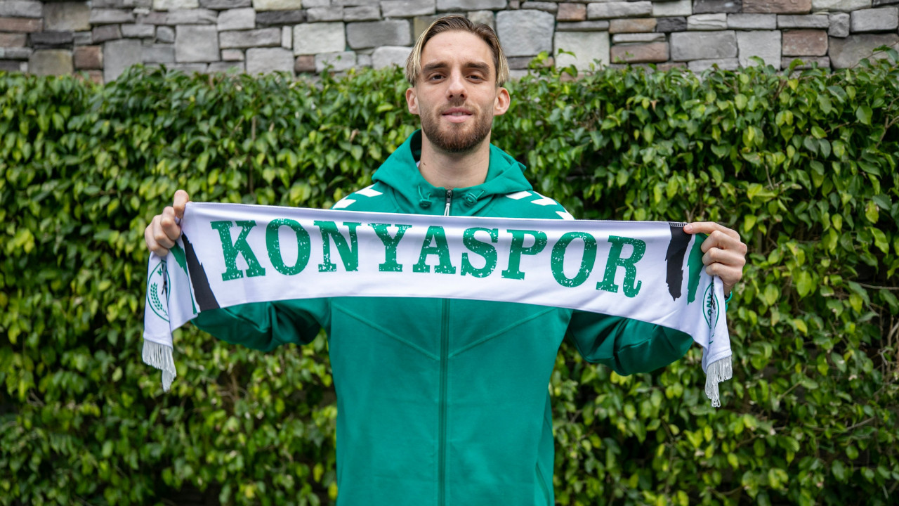 Galatasaray'dan ayrıldı, Konyaspor'a imza attı!