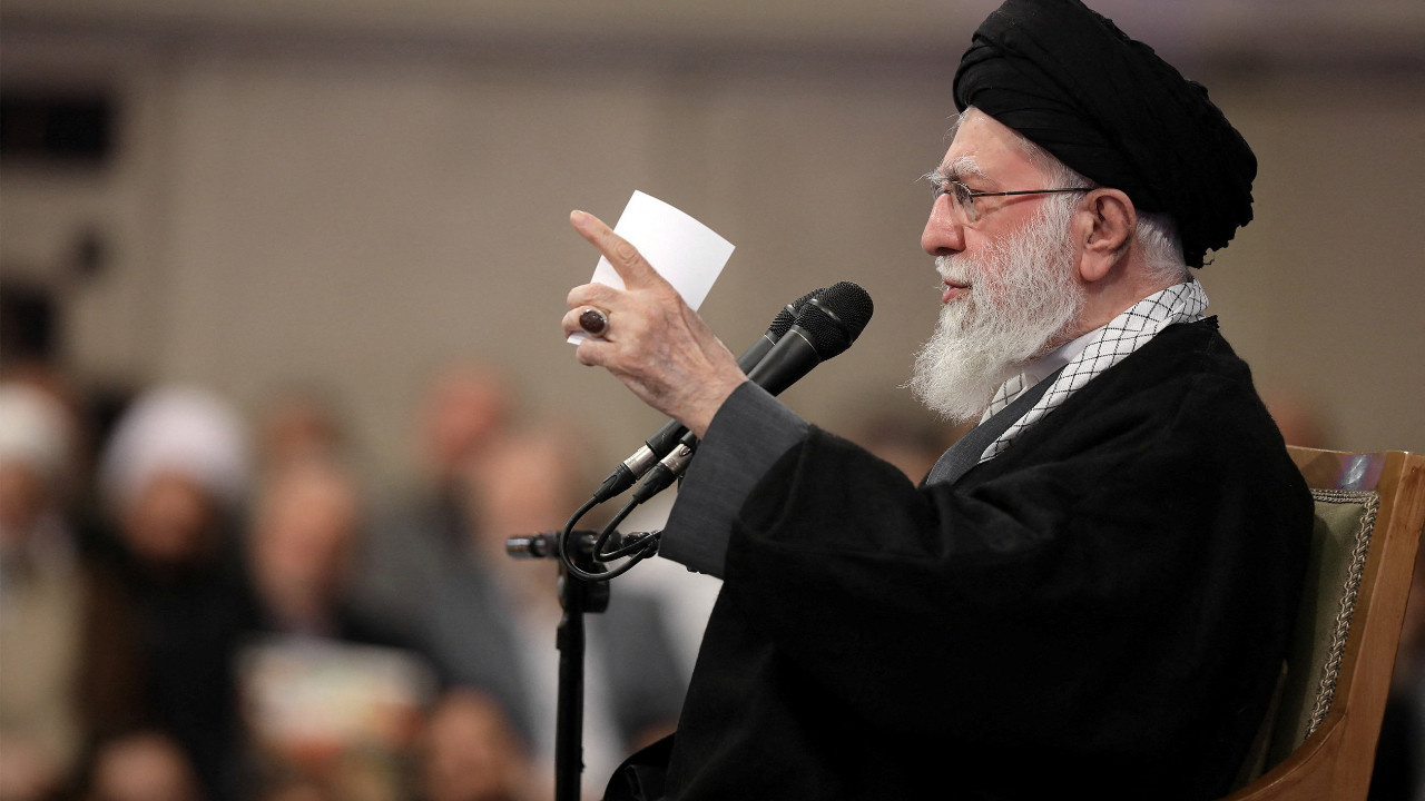 İngiliz basını, Hamaney'in 'kaçış planı'nı yazdı