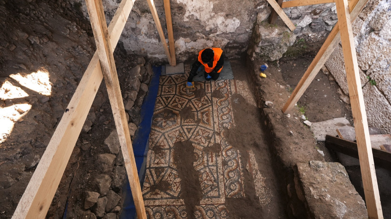 Kem göz korkusu antik dönemde mozaiklere yansımış