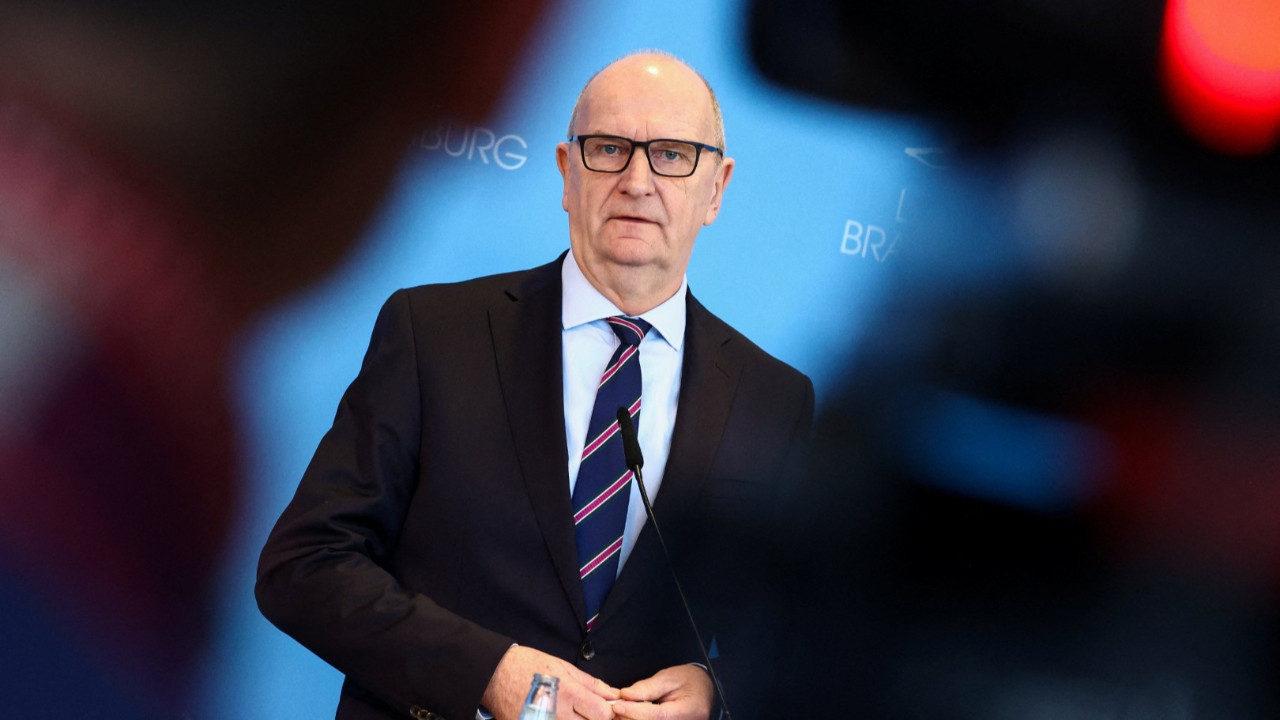 Alman eyaletinde hükümet çöktü