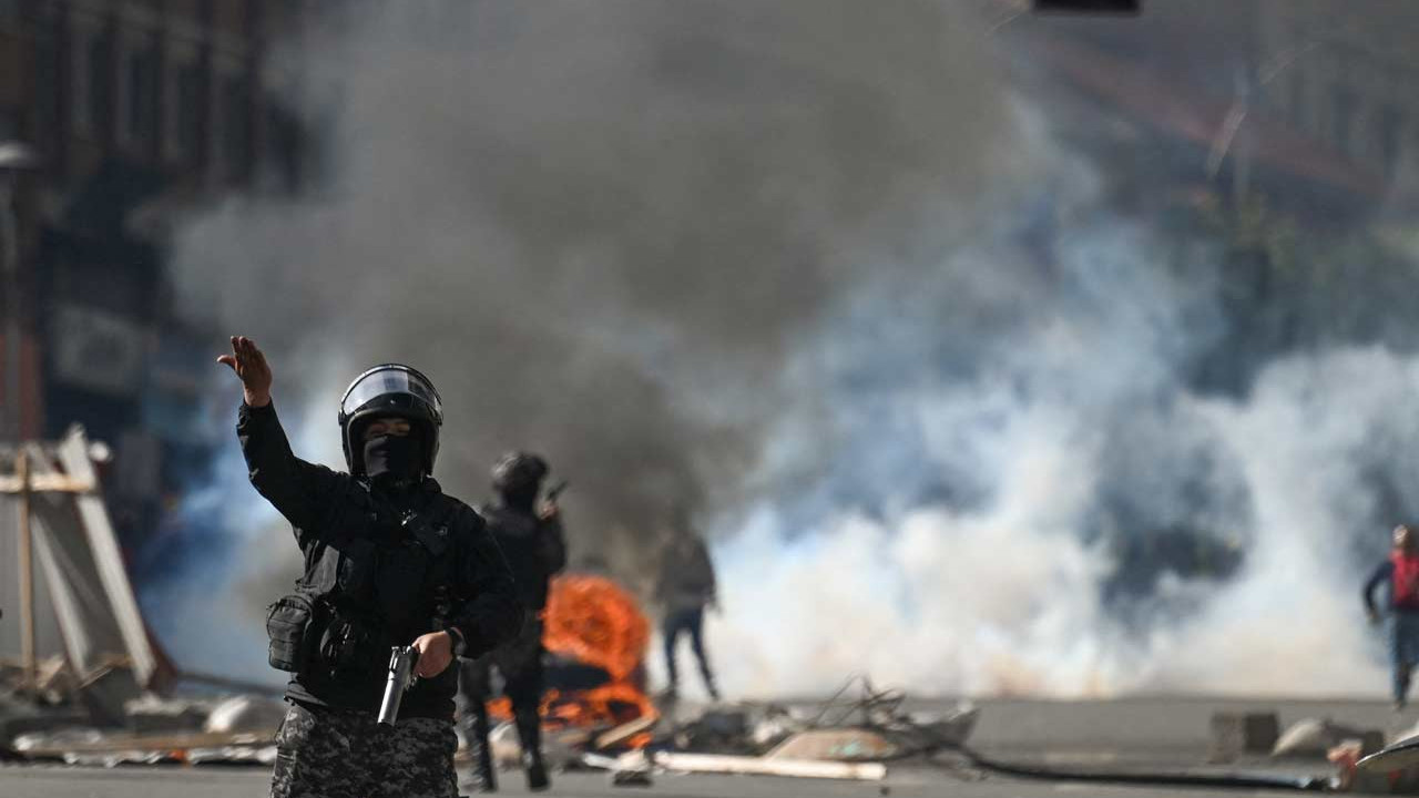 Bolivya’da madenciler sokağa indi