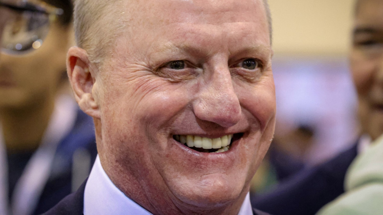 Boş şişe topluyordu, 1 trilyon dolarlık şirketin başına geçti