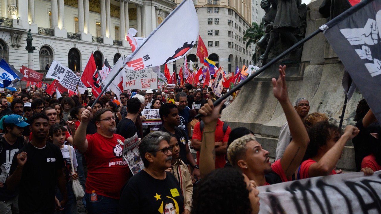 Brezilya'da Venezuela'ya destek için dev gösteri