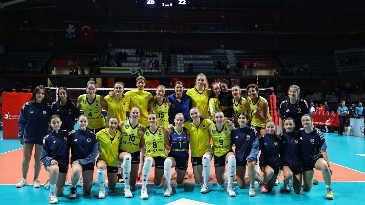 Fenerbahçe Medicana, Polonya'da rahat kazandı: 0-3