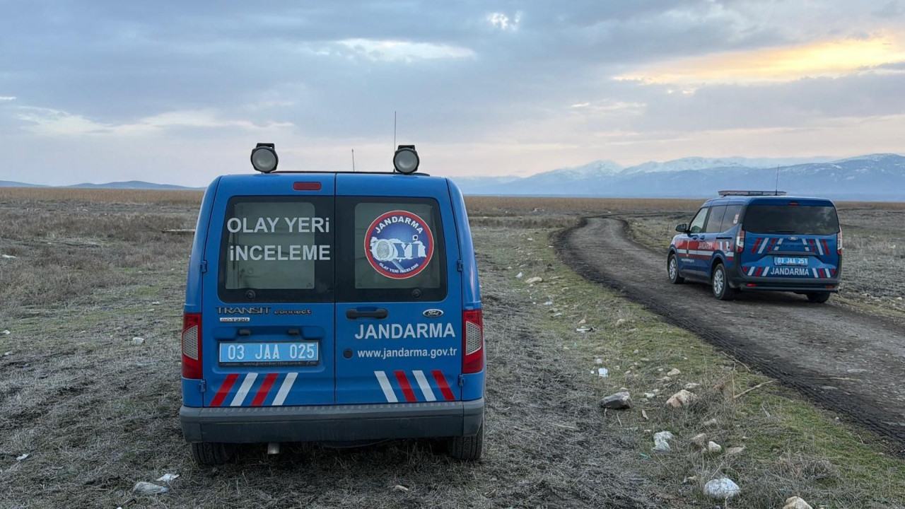 Arkadaşını yanlışlıkla kafasından vurdu