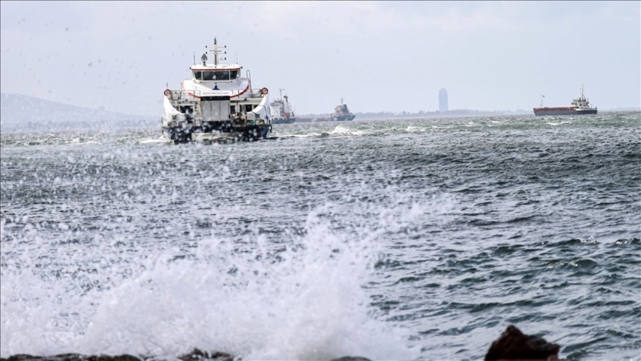 İzmir'de vapur seferleri iptal