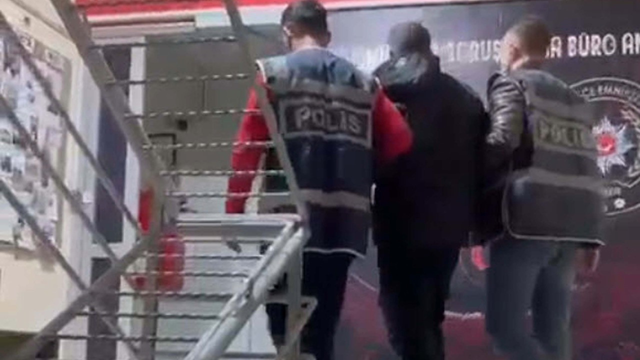 Kılık değiştirip ilçe ilçe kaçtı, hurda aracın bagajında yakalandı