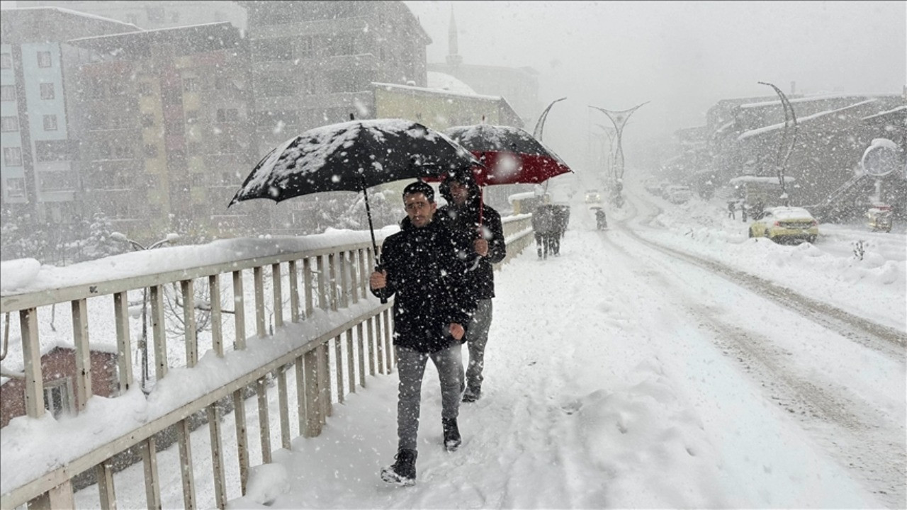 Meteoroloji bölge bölge uyardı! Fırtına ve kuvvetli yağış geliyor: İstanbul da listede