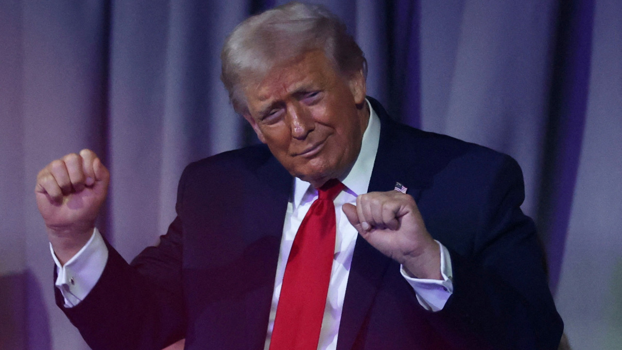 Trump: Venezuela bize 50 milyon varil petrol teslim edecek