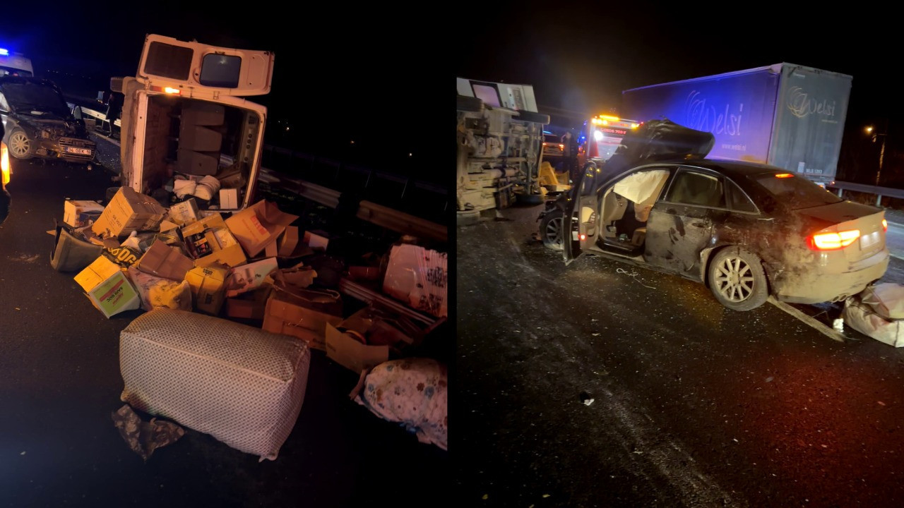 Sakarya'da feci kaza: Ölü ve yaralılar var