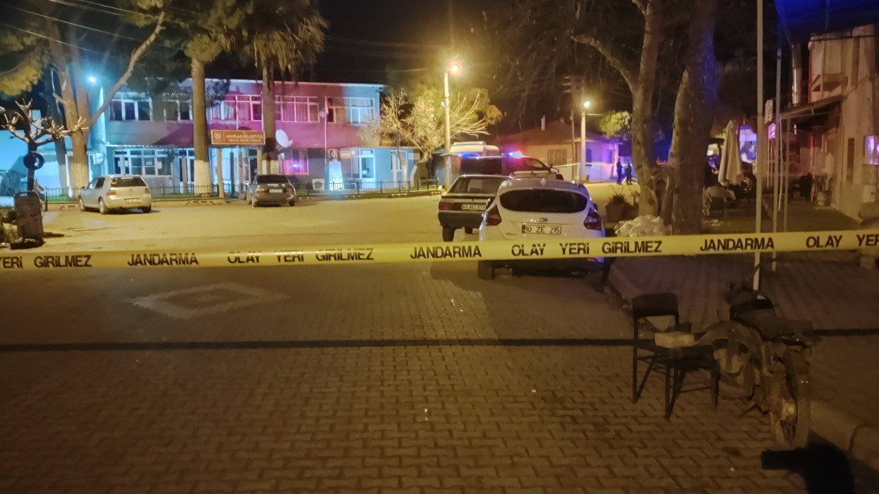 Silahlı kavgada 1 ölü, 2 yaralı