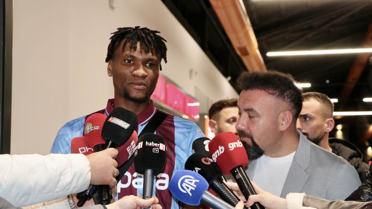 Trabzon'un stoperi Chibuike Nwaiwu şehre indi: Taraftara söz verdi