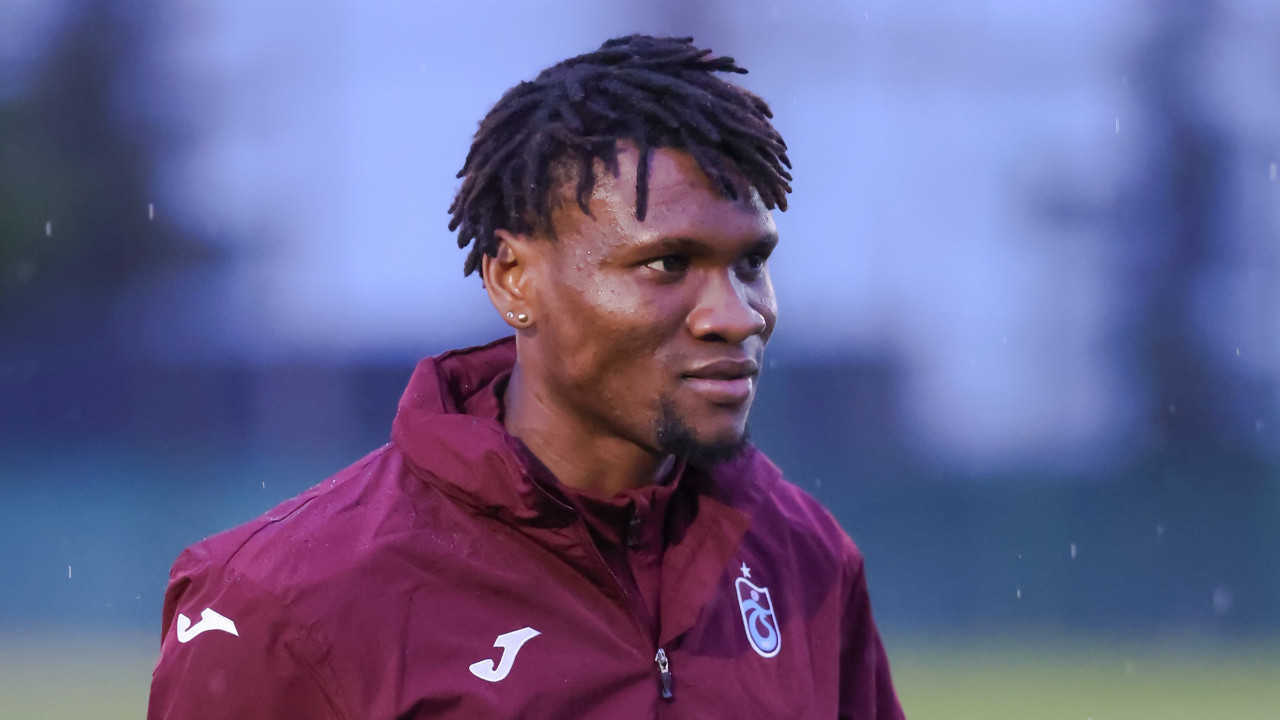 Trabzon'un yeni transferi Chibuike Nwaiwu, ilk antrenmanına çıktı