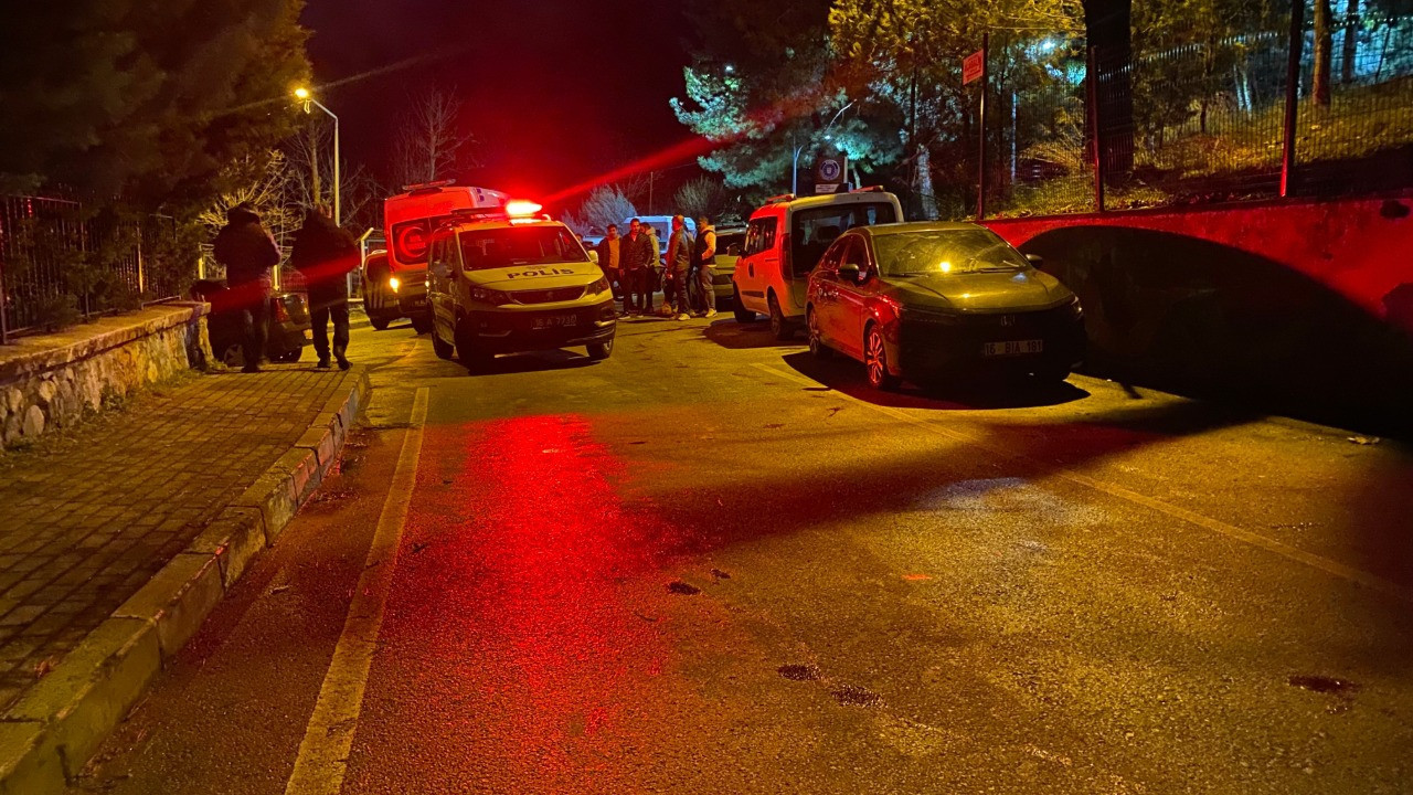 Cezaya kızdı, arkadaşını bıçakladı