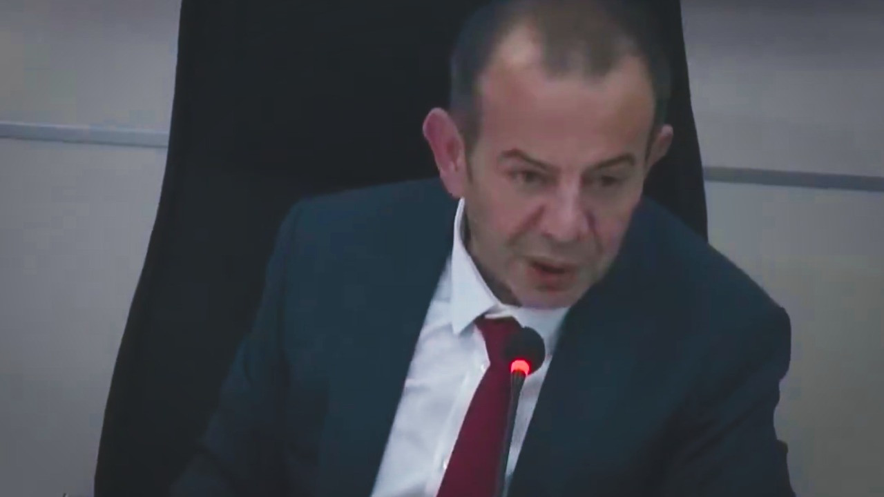 'Duayı abartmışız' dedi, AKP'li üyeye 'sitem etti': Allah razı olsun diyeceğine...