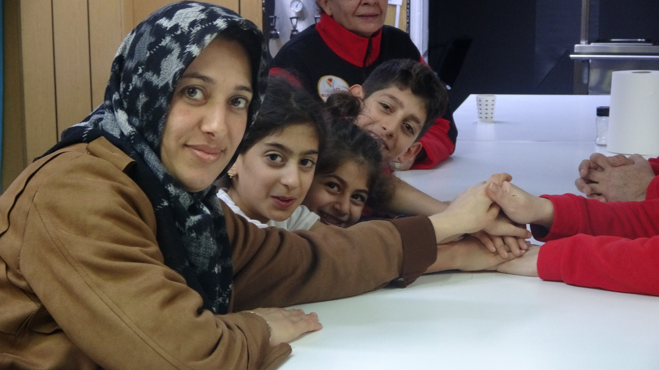 Eşi cezaevine girdi, kayınvalidesi evden kovdu: 'Erkek torunumu bırak git'