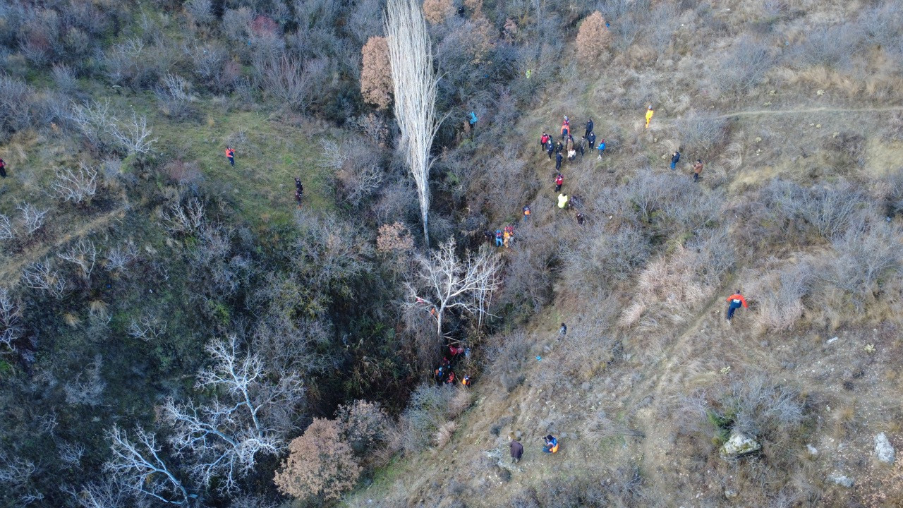 Manisa’da kayıp olarak aranan kadın dere yatağında ölü bulundu