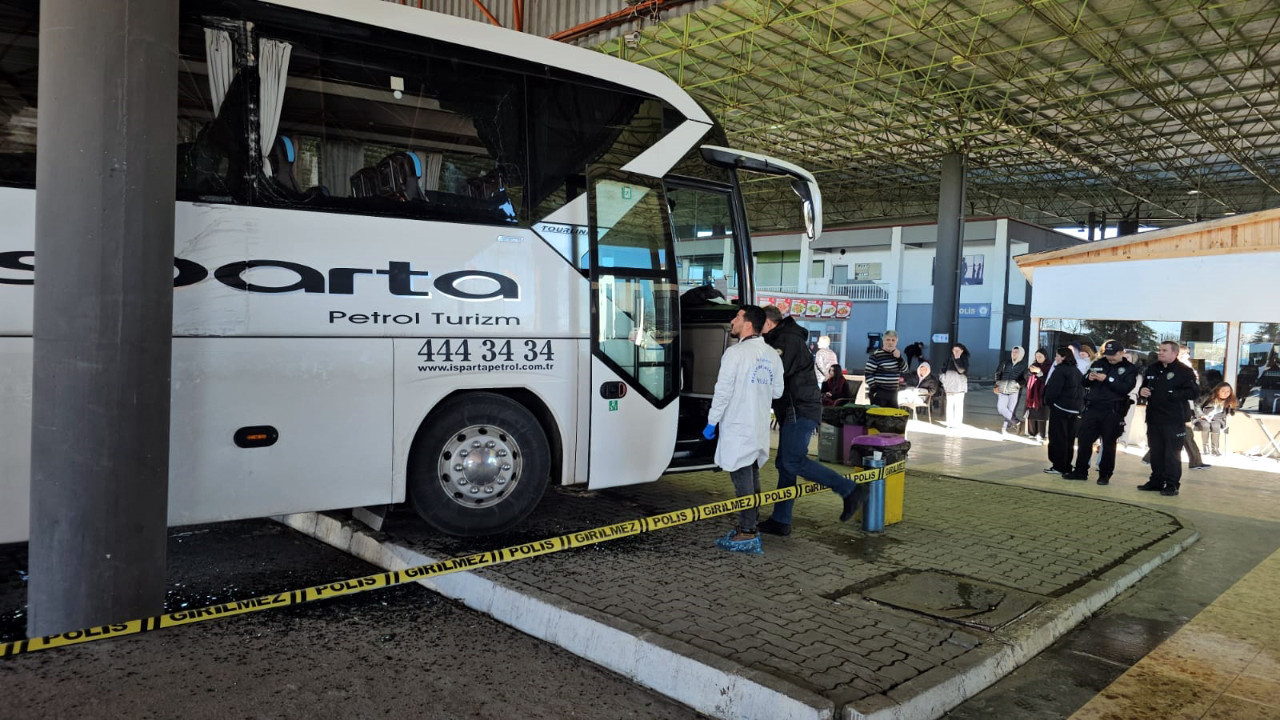 Vitesi R'ye takamadı, yedek şoförü öldürdü