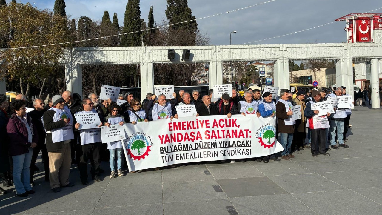 Emekliler: AKP iktidarı bir kez daha göz boyamayı …