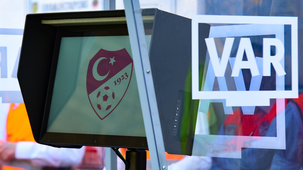 Galatasaray-Fenerbahçe Süper Kupa finalinin VAR hakemleri açıklandı