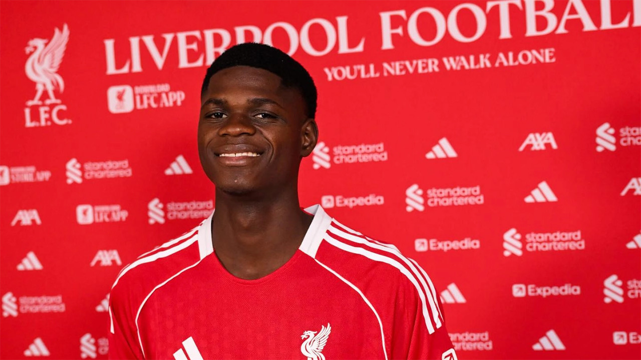 Liverpool, eski Beşiktaşlı Demba Ba'nın yıldızını kaptı