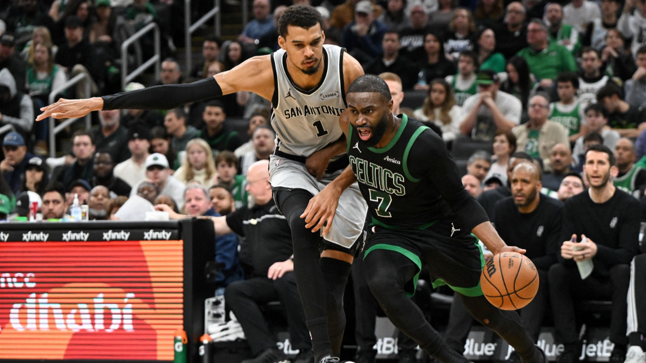 Spurs, Boston'da son nefeste kazandı: 95-100