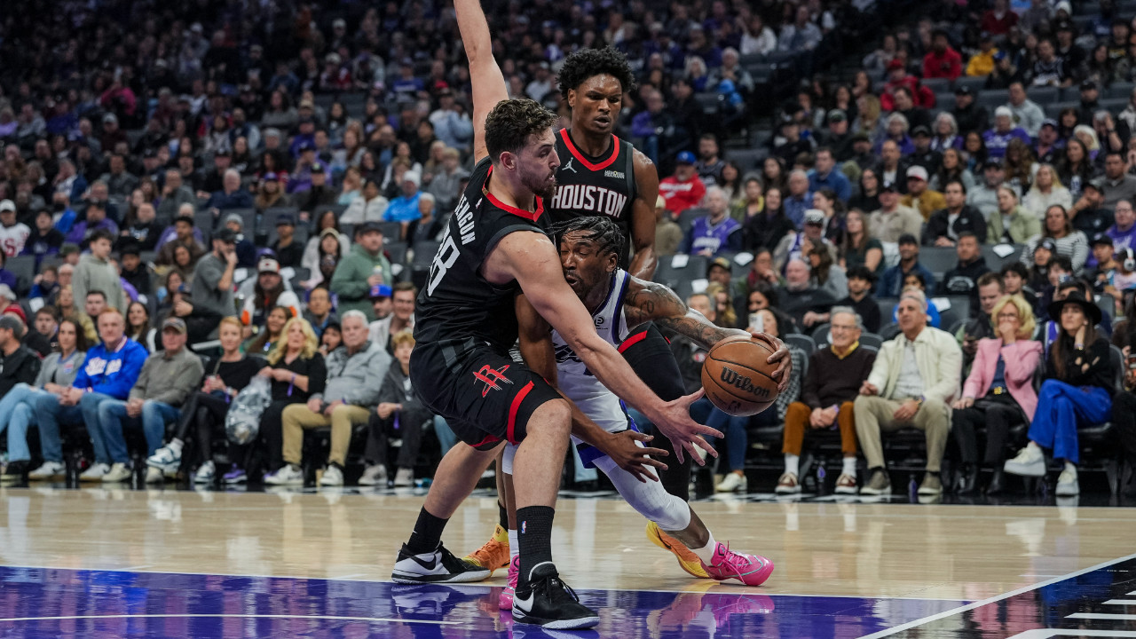 Alperen'in Houston'ı, Sacramento Kings'e farklı yenildi