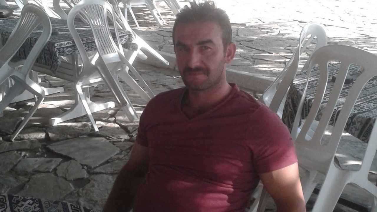 Kahvehanede karşılaştığı husumetlisi tarafından öldürüldü