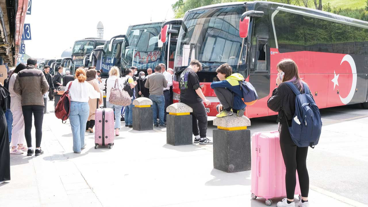 Otobüsler seferden çekiliyor