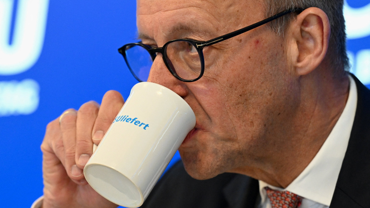 Alman lider 'gidiciler' dedi, İranlı bakan ateş püskürdü