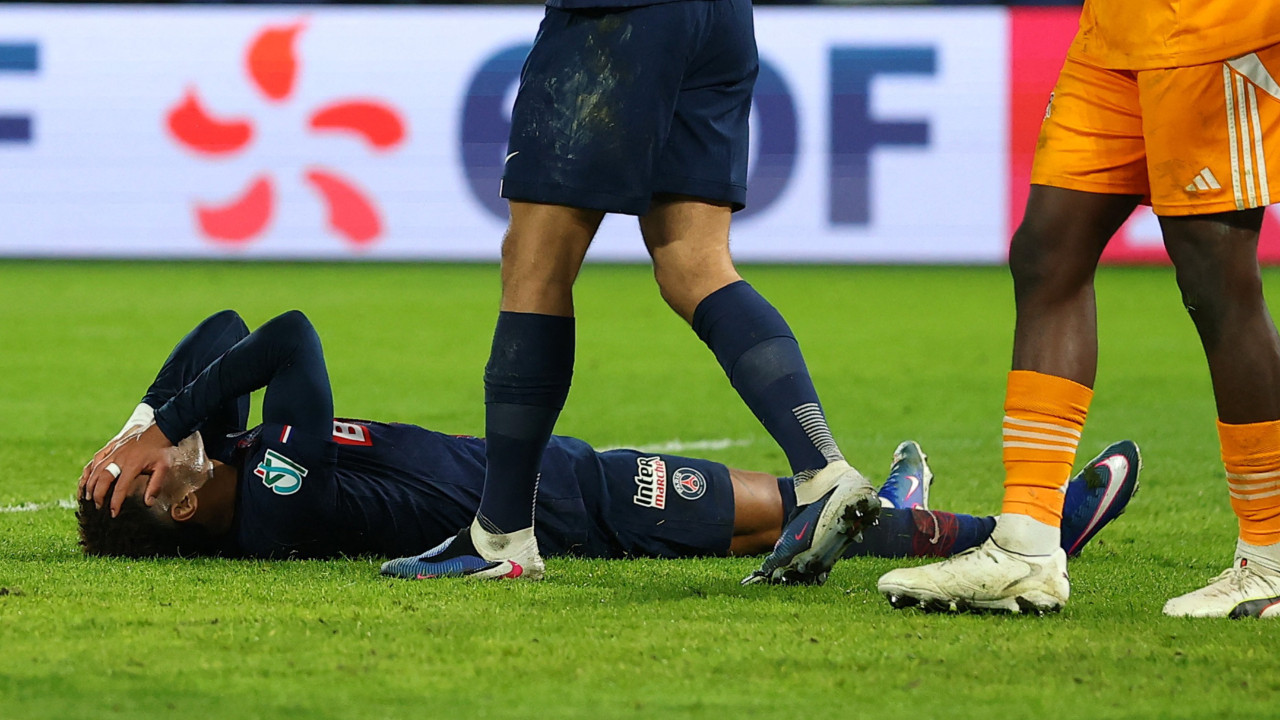 PSG, 16 yıl sonra tarihi şok yaşadı: Fransa Kupası'nda komşusuna elendi!