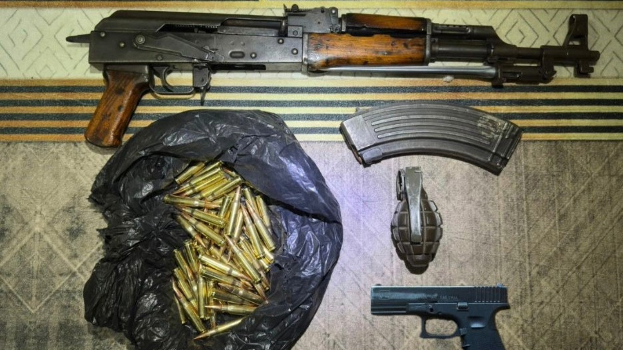 Evden cephane çıktı