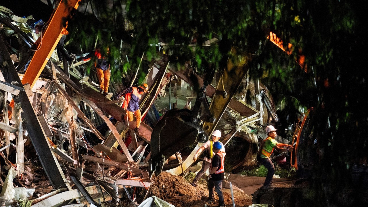 Heyelan faciasında en az 20 ölü