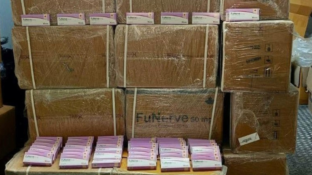 Mersin Limanı’nda 280 bin hap ele geçirildi