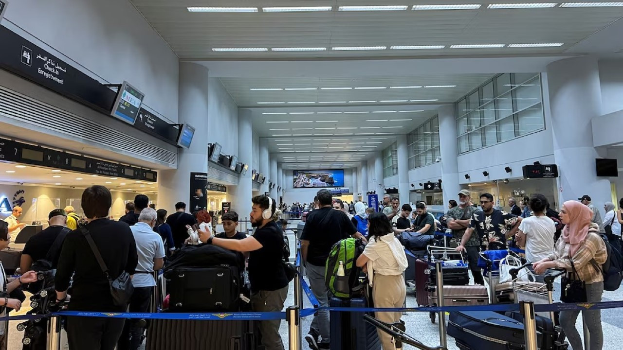 Vatandaşlarına çağrı yaptılar: İran’ı terk edin