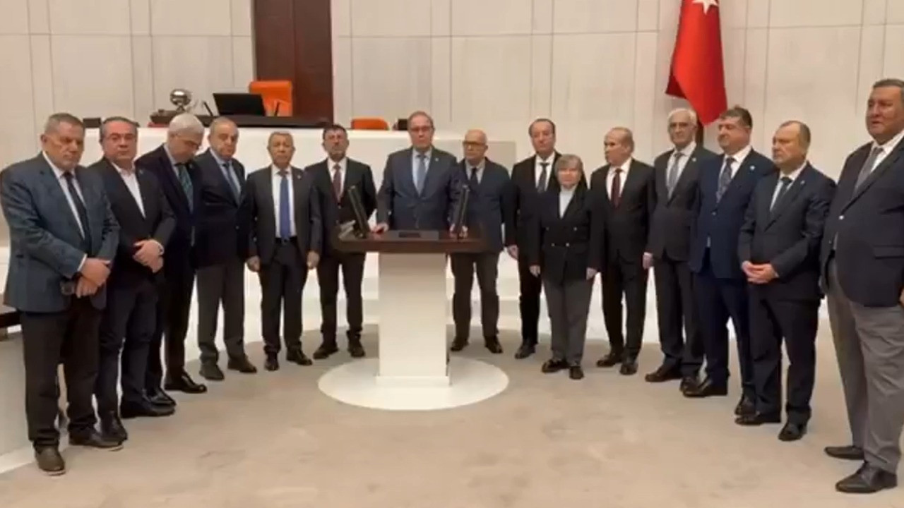 CHP'nin eylemi sürüyor! Meclis'ten emeklilere çağrı