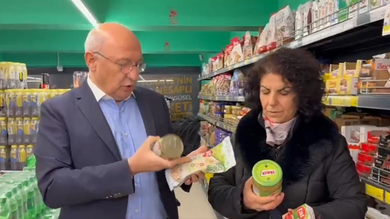 2023'ün ürünleri raflarda: Cebinin derdine düşen emekli canının derdini unuttu
