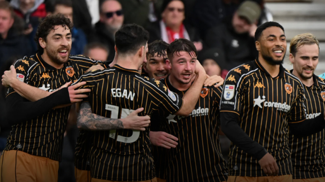 Acun Ilıcalı'nın Hull City'si Premier Lig'e koşuyor